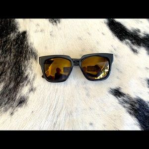 Mirrored sunglasses